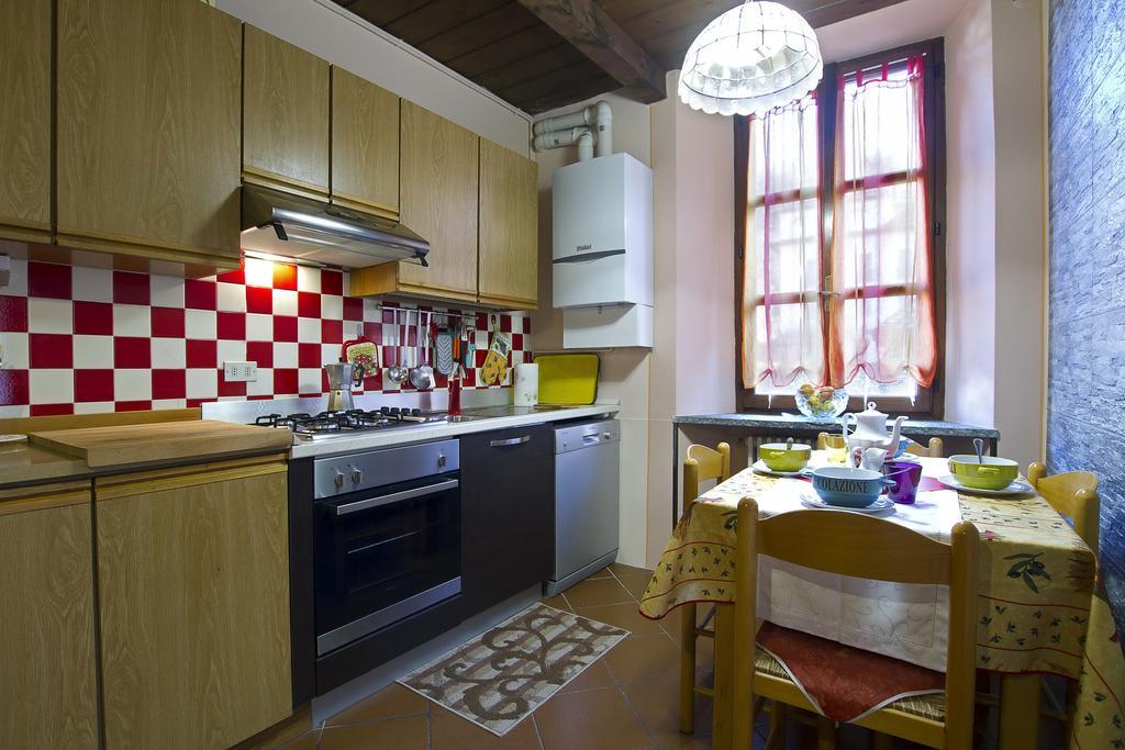 Appartamenti Orta Orta San Giulio Δωμάτιο φωτογραφία